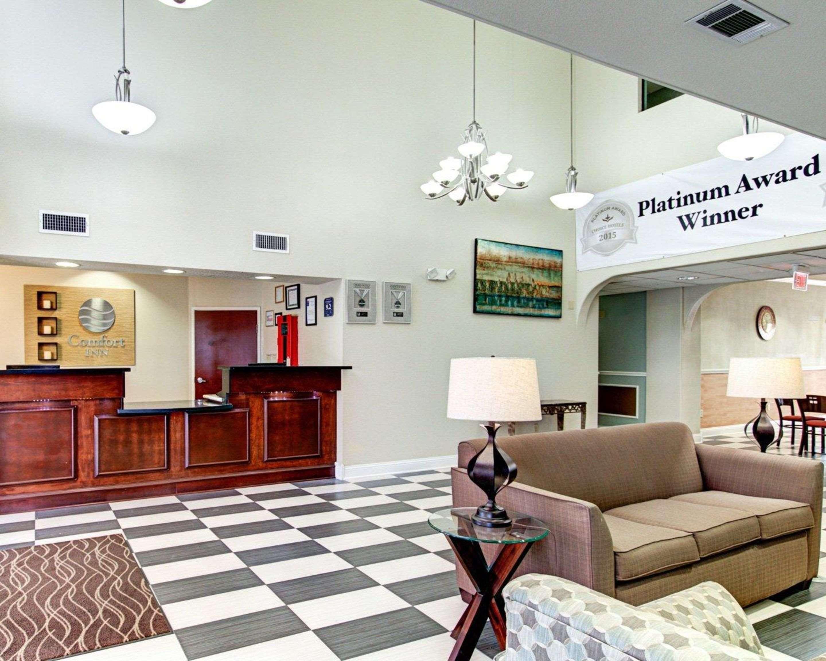 Comfort Inn Corsicana East Buitenkant foto
